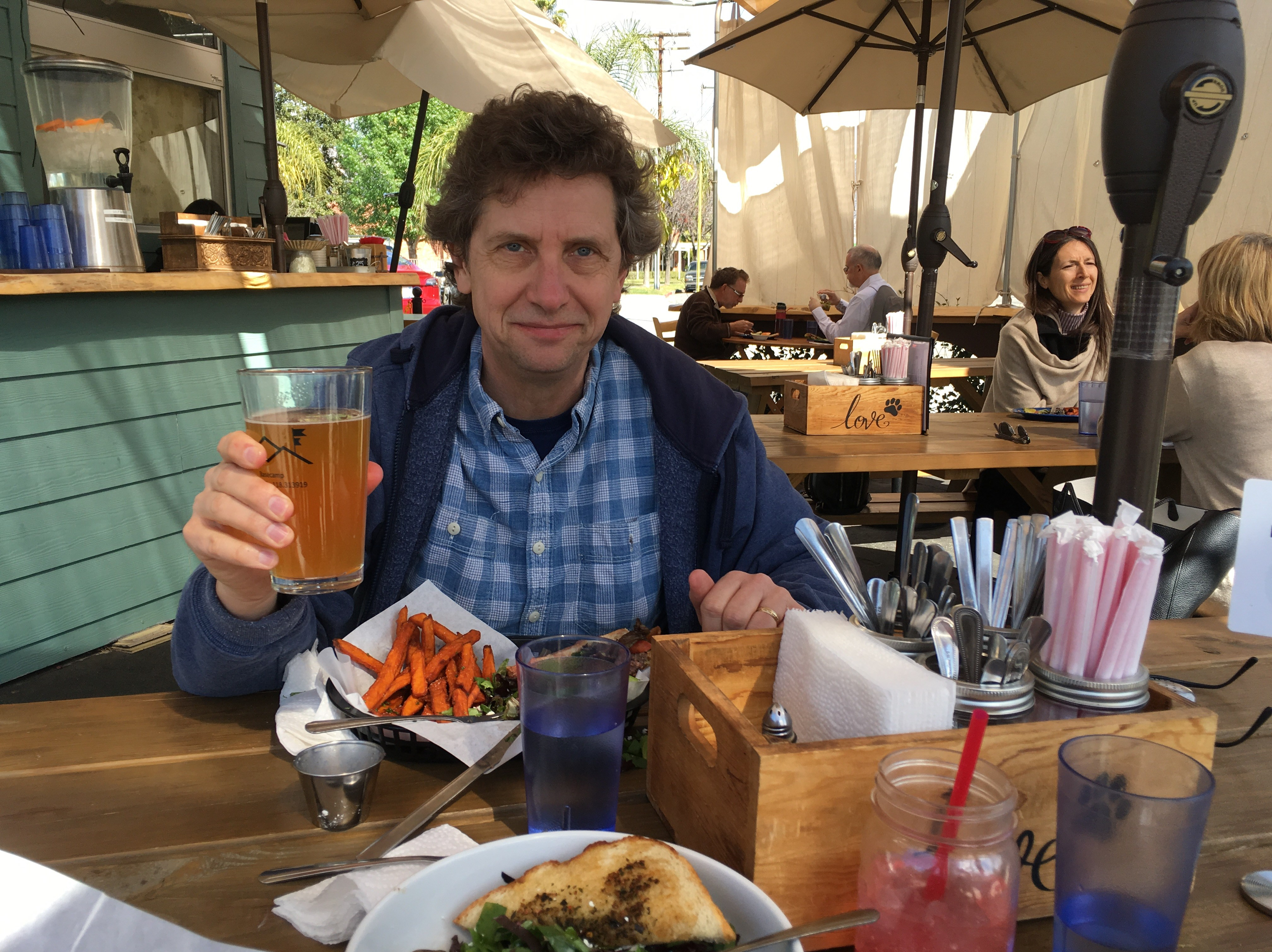 D5B1BEB6-BB4E-4E82-AFA4-CEB40C033715